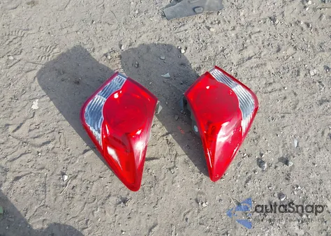 2014 Chevrolet Cruze 1Lt Auto z USA, uszkodzony, nr VIN 1G1PC5SB6E7447327